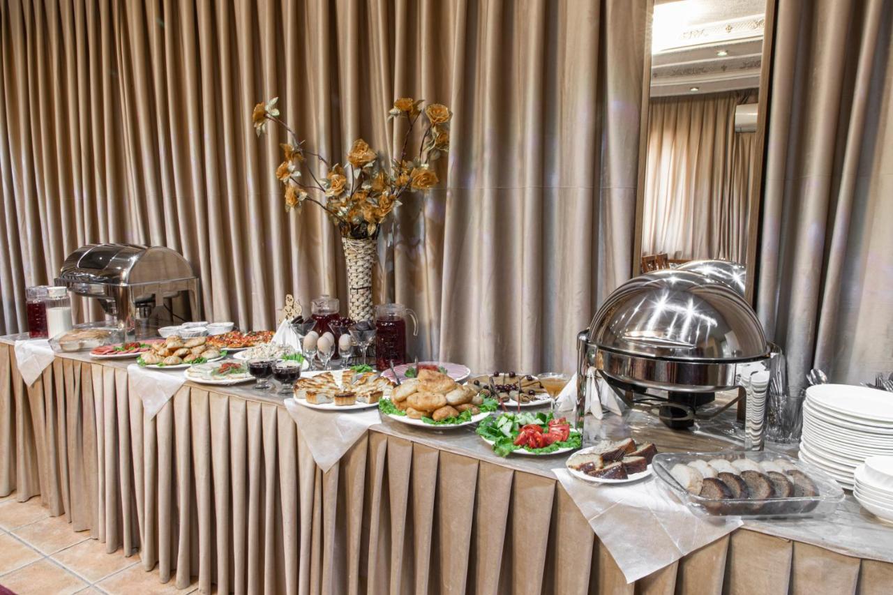 Nur M Hotel Tashkent Ngoại thất bức ảnh