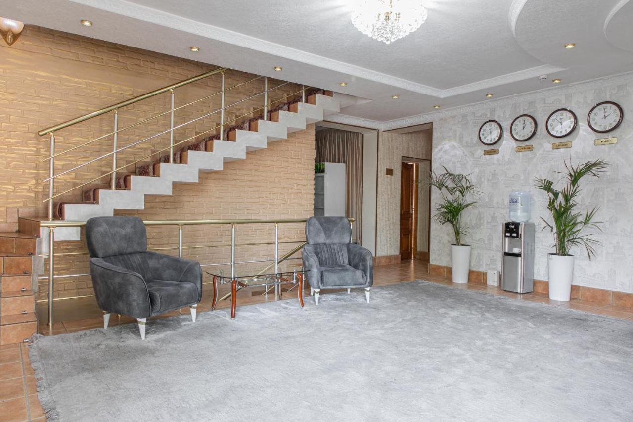 Nur M Hotel Tashkent Ngoại thất bức ảnh