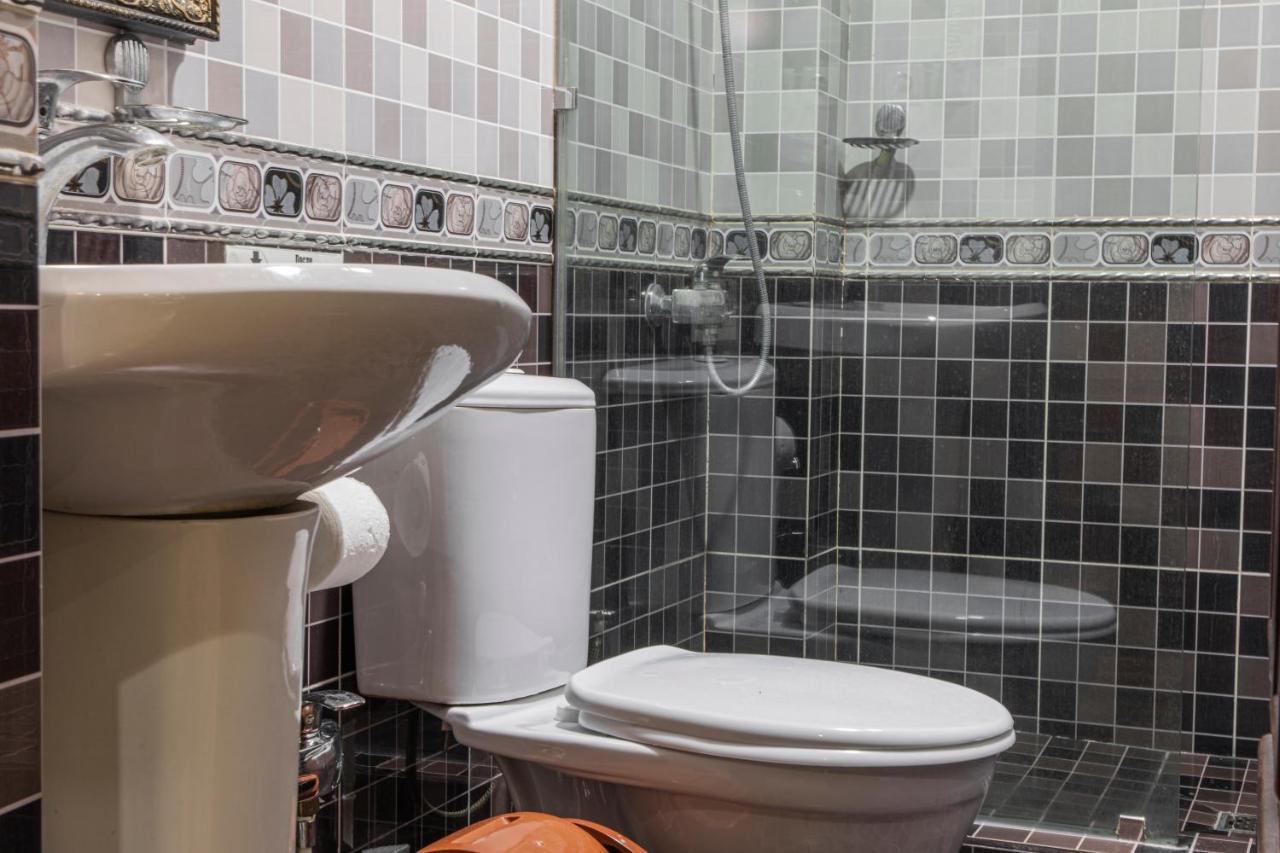 Nur M Hotel Tashkent Ngoại thất bức ảnh