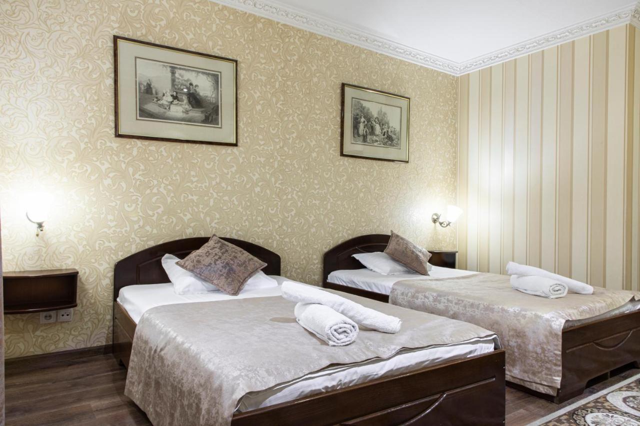 Nur M Hotel Tashkent Ngoại thất bức ảnh