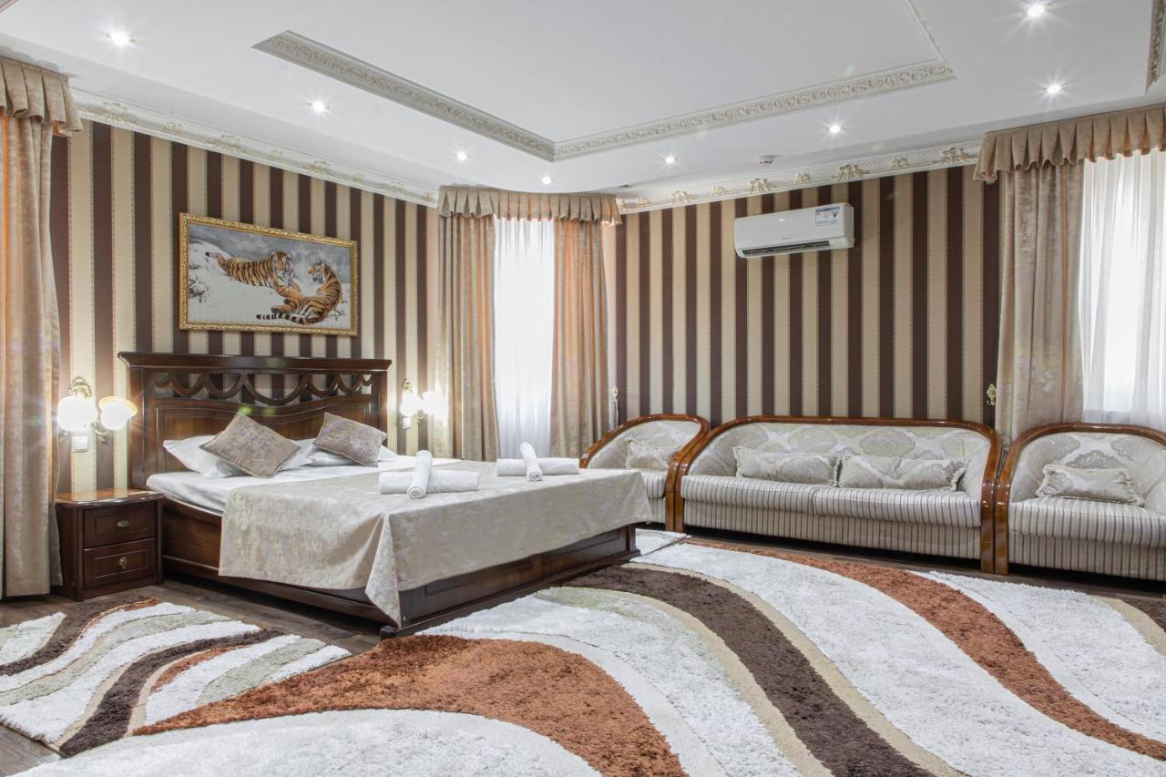 Nur M Hotel Tashkent Ngoại thất bức ảnh