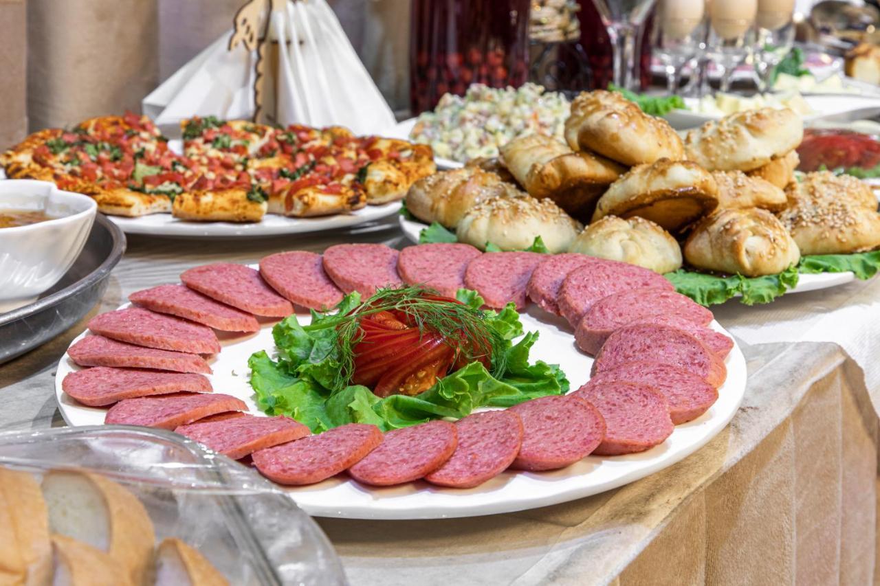 Nur M Hotel Tashkent Ngoại thất bức ảnh